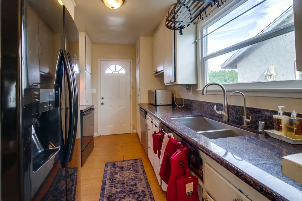 Virtual tour photo 15 of 36 for 7484 Skyline Dr