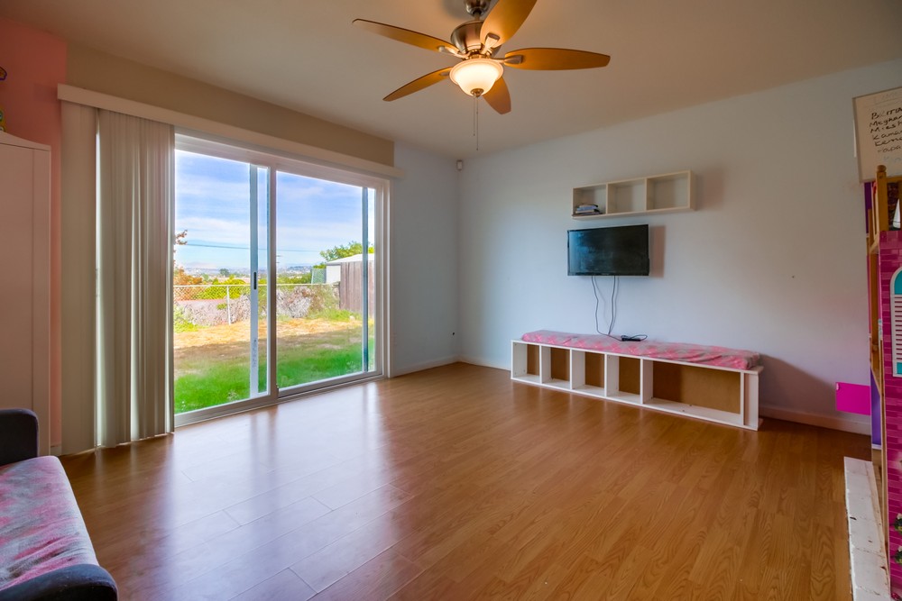 Virtual tour photo 27 of 36 for 7484 Skyline Dr