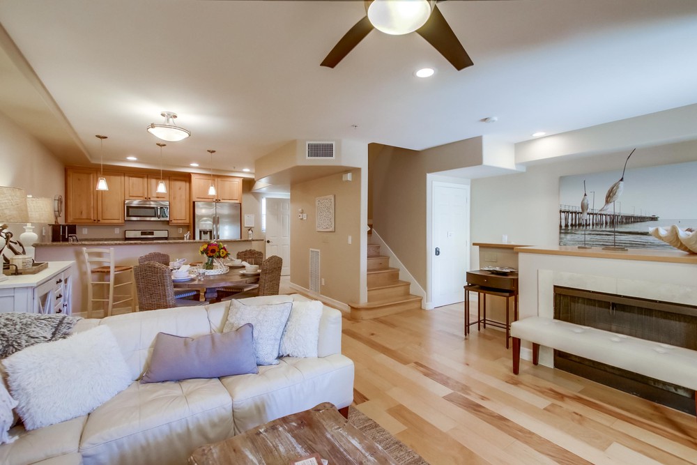 Virtual tour photo 9 of 34 for 749 Diamond St