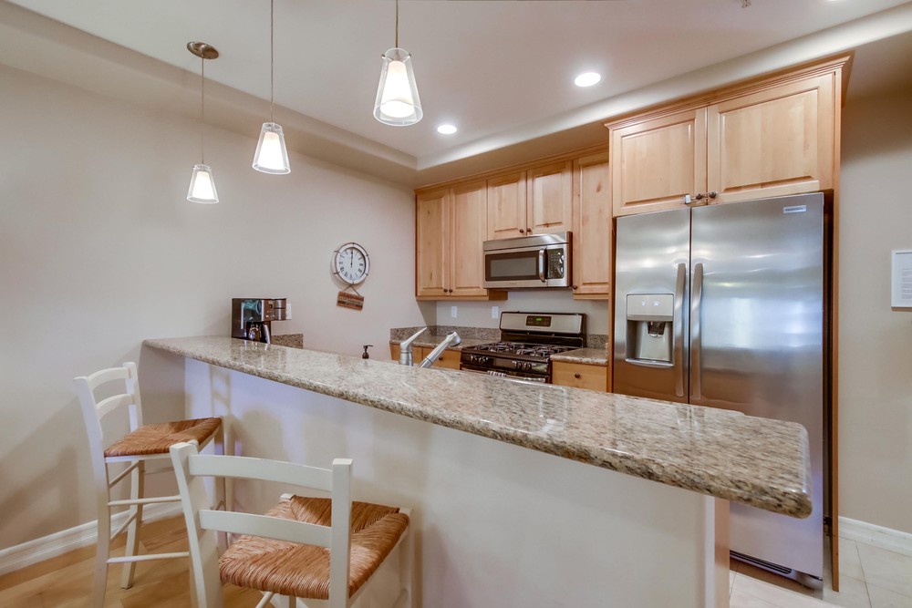 Virtual tour photo 14 of 34 for 749 Diamond St