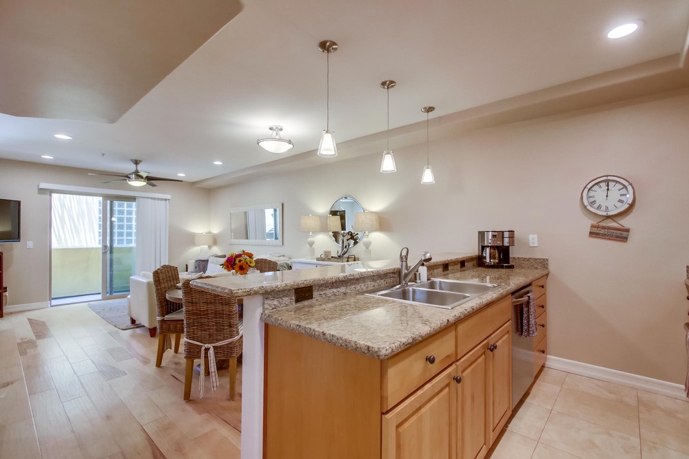 Virtual tour photo 15 of 34 for 749 Diamond St