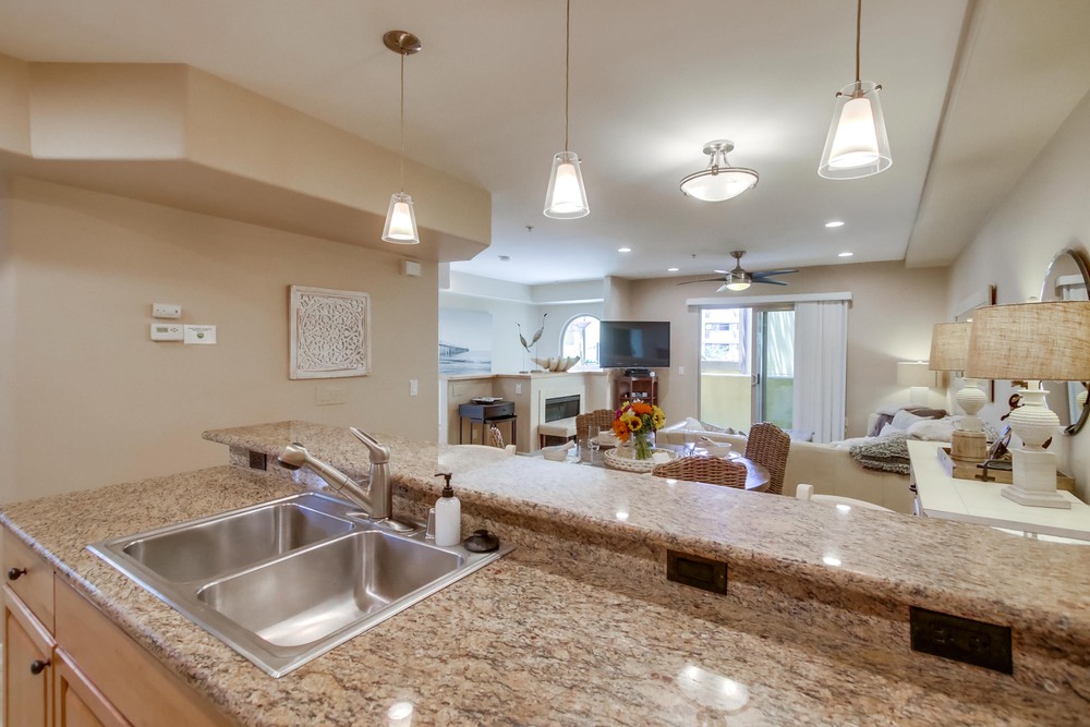 Virtual tour photo 16 of 34 for 749 Diamond St