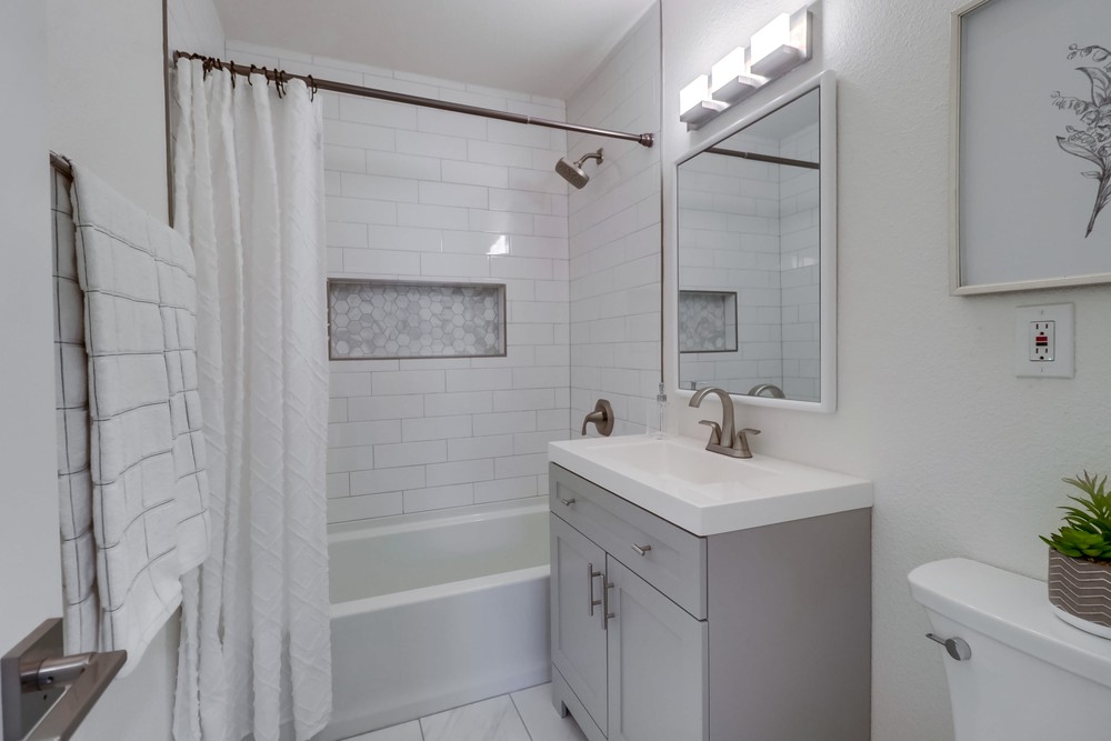 Virtual tour photo 23 of 48 for 7492 Salerno St