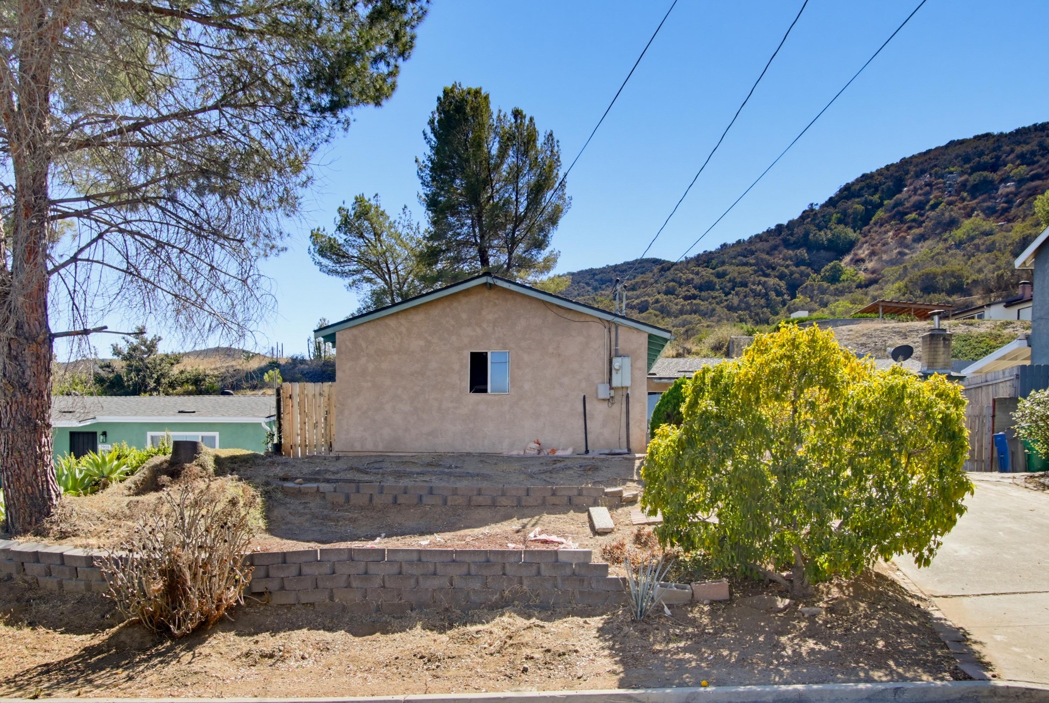 Virtual tour photo 3 of 40 for 7495 Shantung Dr