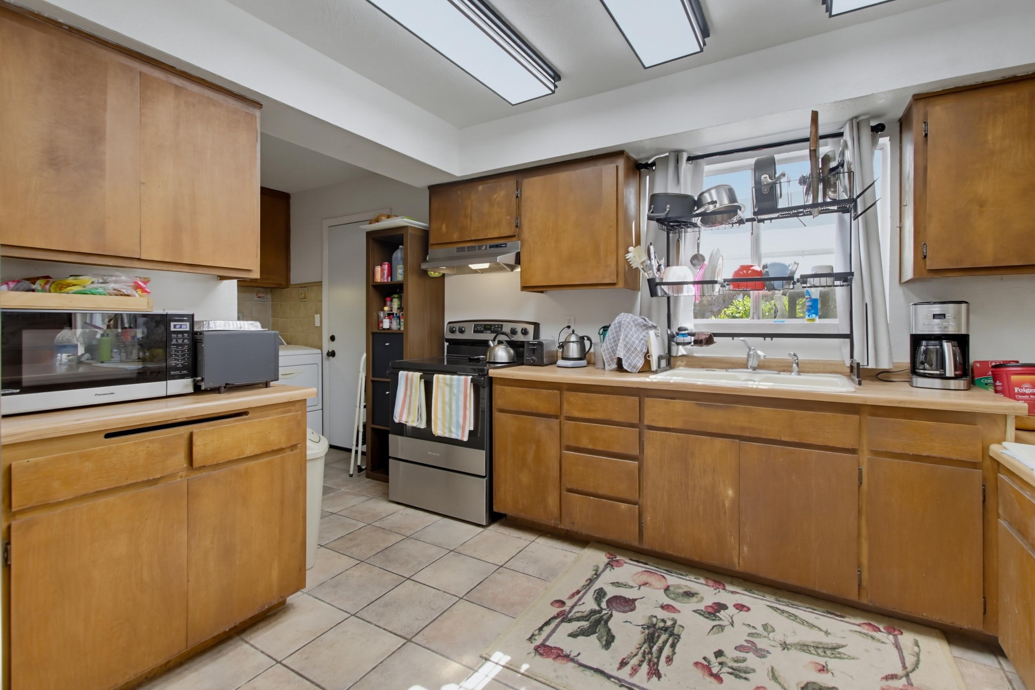 Virtual tour photo 14 of 40 for 7495 Shantung Dr