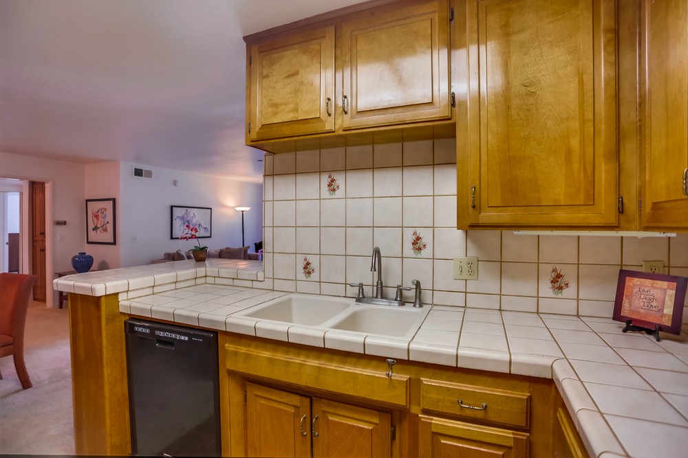 Virtual tour photo 14 of 47 for 750 State St #226