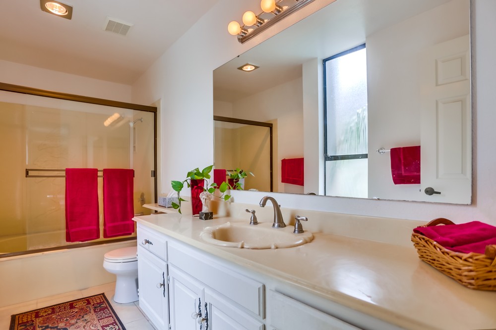 Virtual tour photo 20 of 47 for 750 State St #226