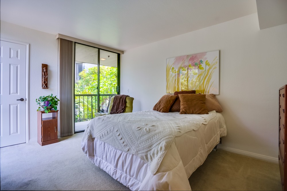 Virtual tour photo 23 of 47 for 750 State St #226