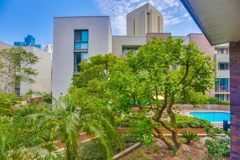 Virtual tour photo 33 of 47 for 750 State St #226