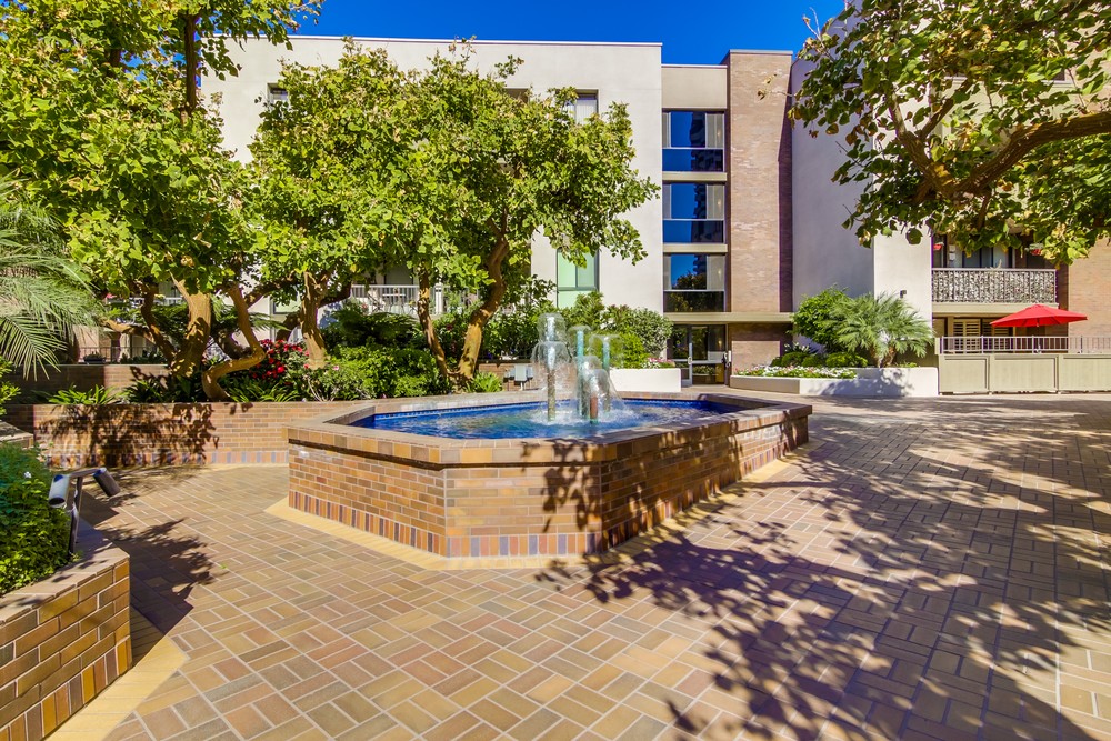 Virtual tour photo 7 of 41 for 750 State St Unit 318 