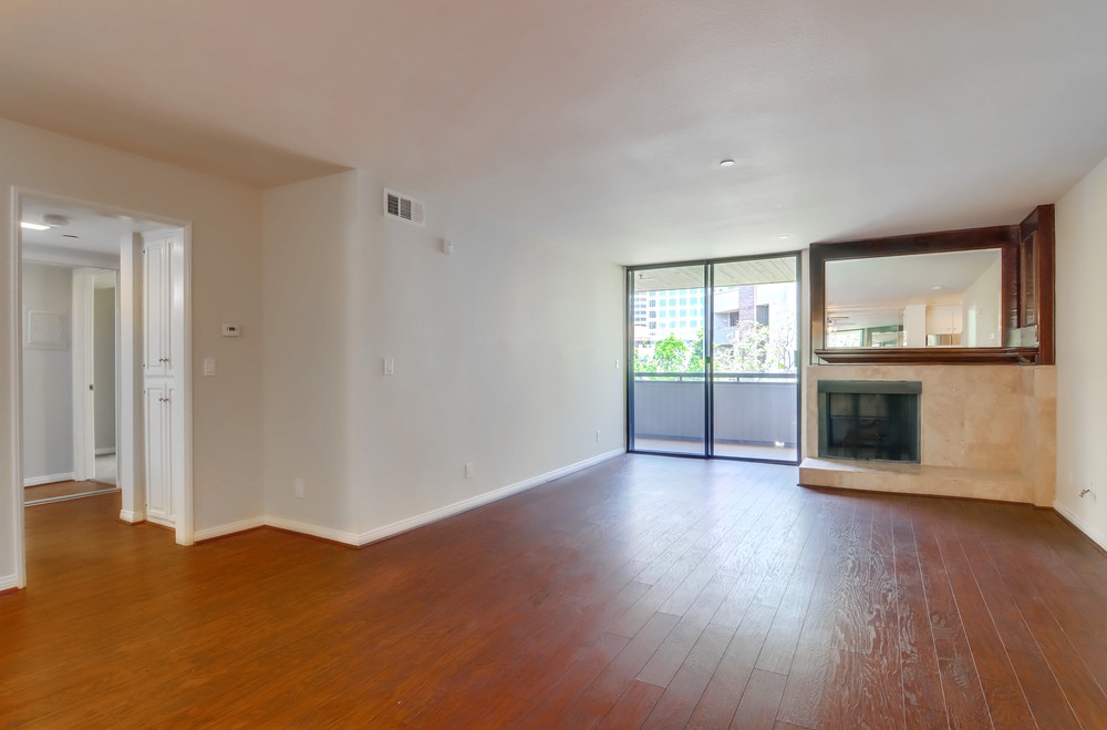 Virtual tour photo 9 of 42 for 750 State St