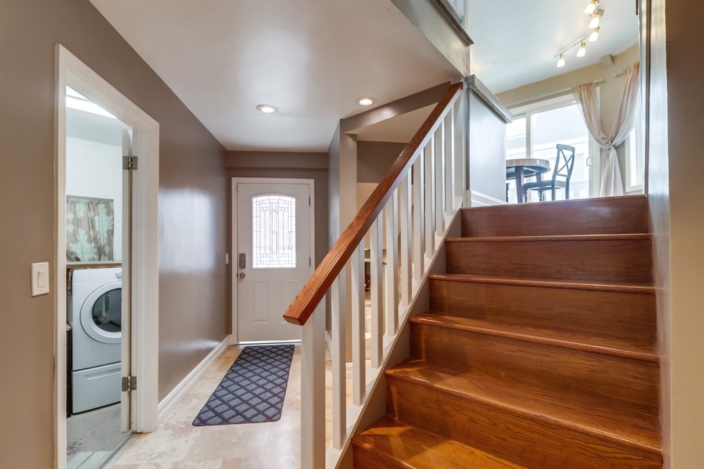 Virtual tour photo 10 of 55 for 750 York Ct