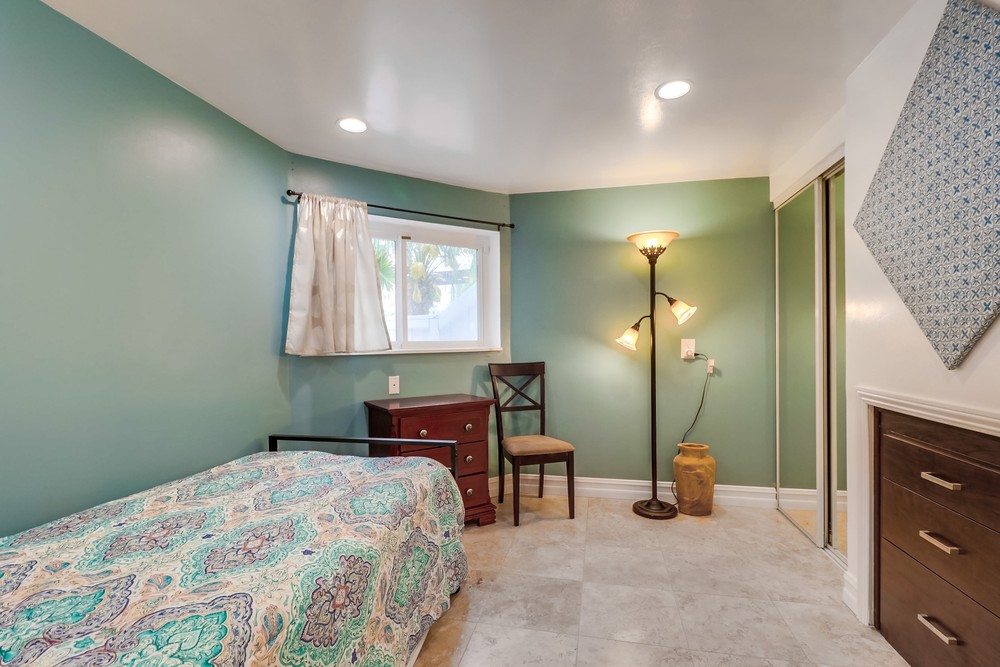 Virtual tour photo 42 of 55 for 750 York Ct