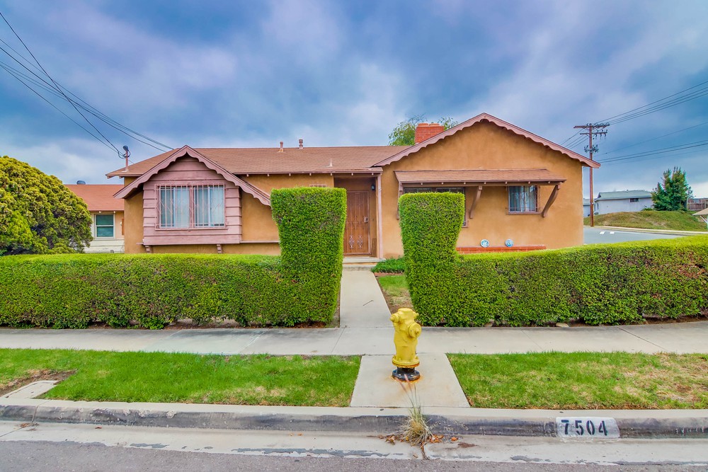 Virtual tour photo 1 of 42 for 7504 Gribble St