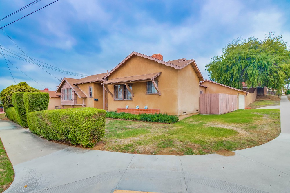 Virtual tour photo 4 of 42 for 7504 Gribble St