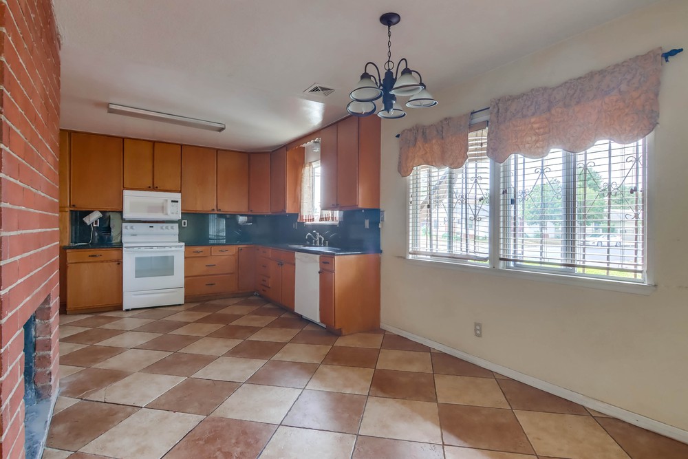 Virtual tour photo 13 of 42 for 7504 Gribble St