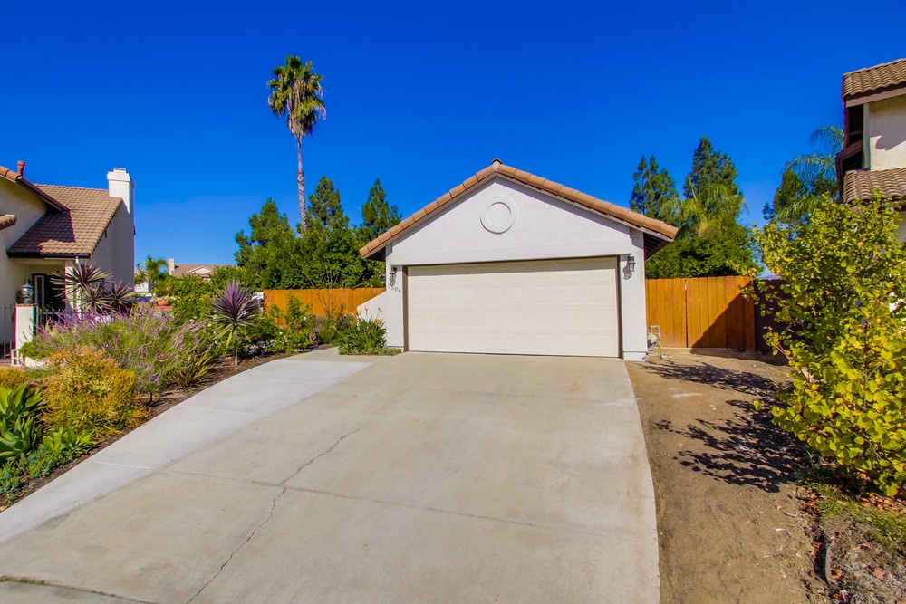 Virtual tour photo 4 of 48 for 7506 Flower Meadow Dr
