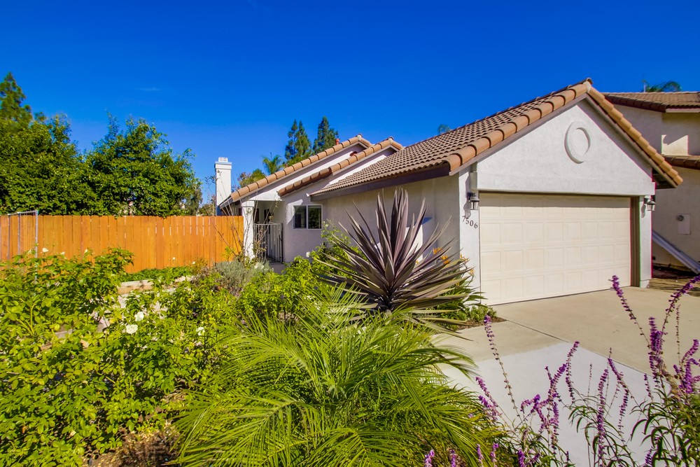Virtual tour photo 5 of 48 for 7506 Flower Meadow Dr