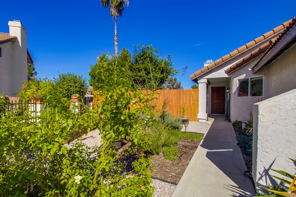 Virtual tour photo 6 of 48 for 7506 Flower Meadow Dr