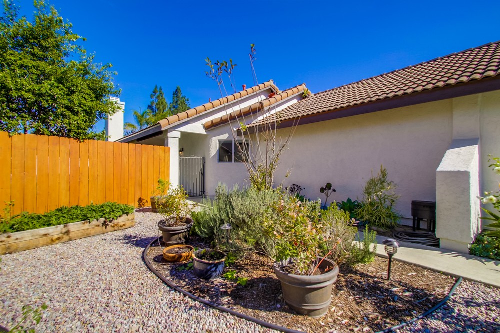 Virtual tour photo 7 of 48 for 7506 Flower Meadow Dr