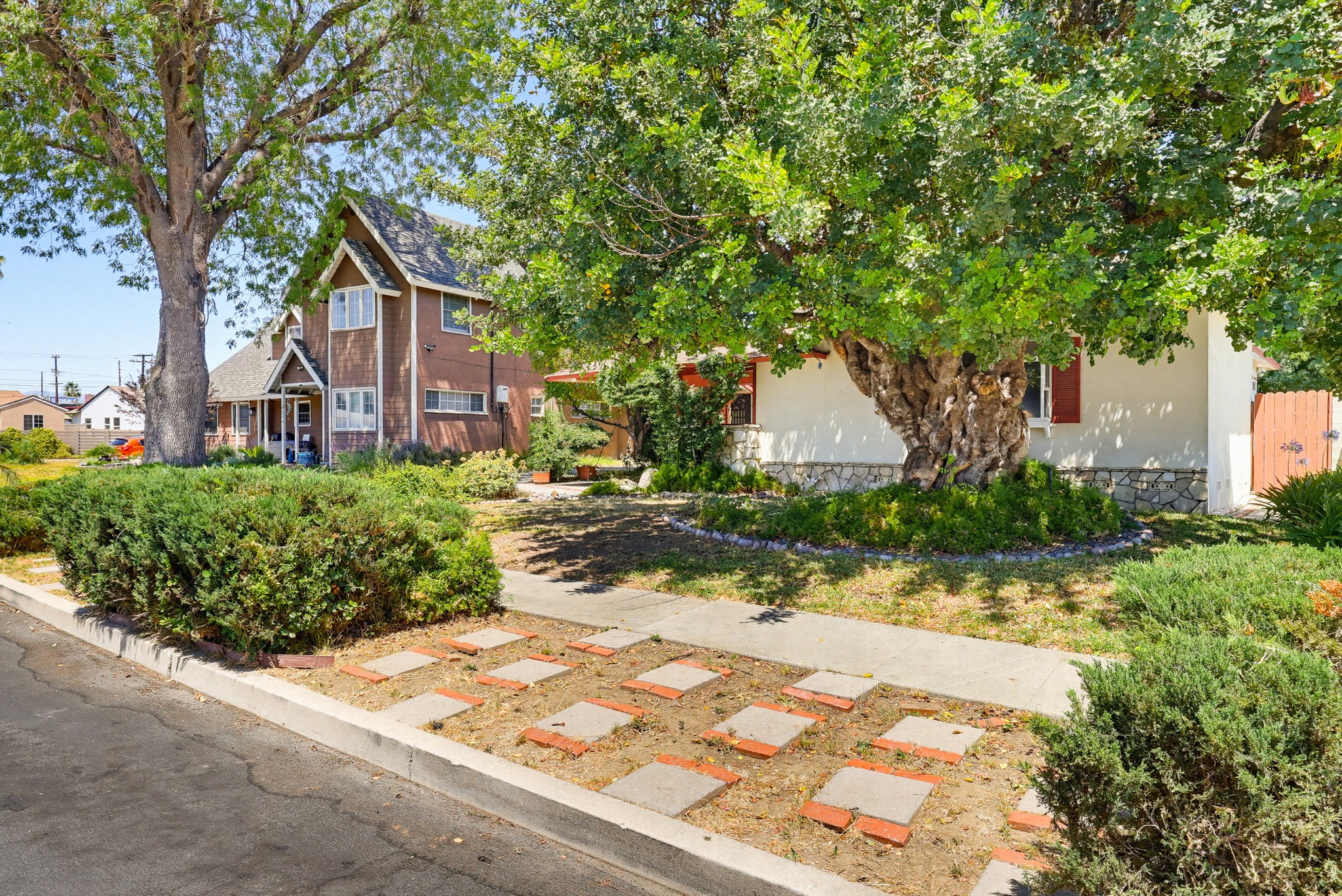 Virtual tour photo 1 of 88 for 7508 Paso Robles Ave