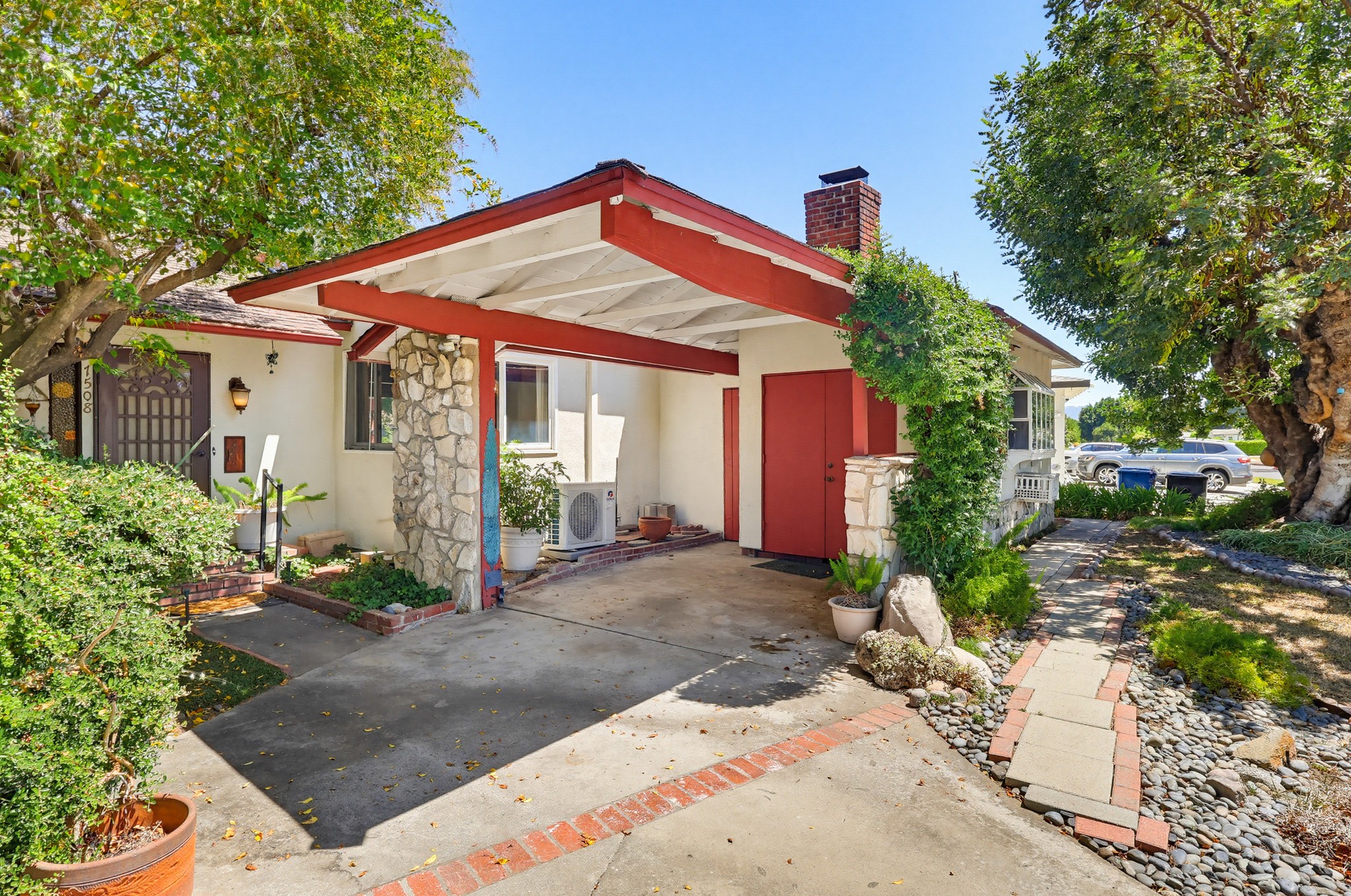 Virtual tour photo 5 of 88 for 7508 Paso Robles Ave