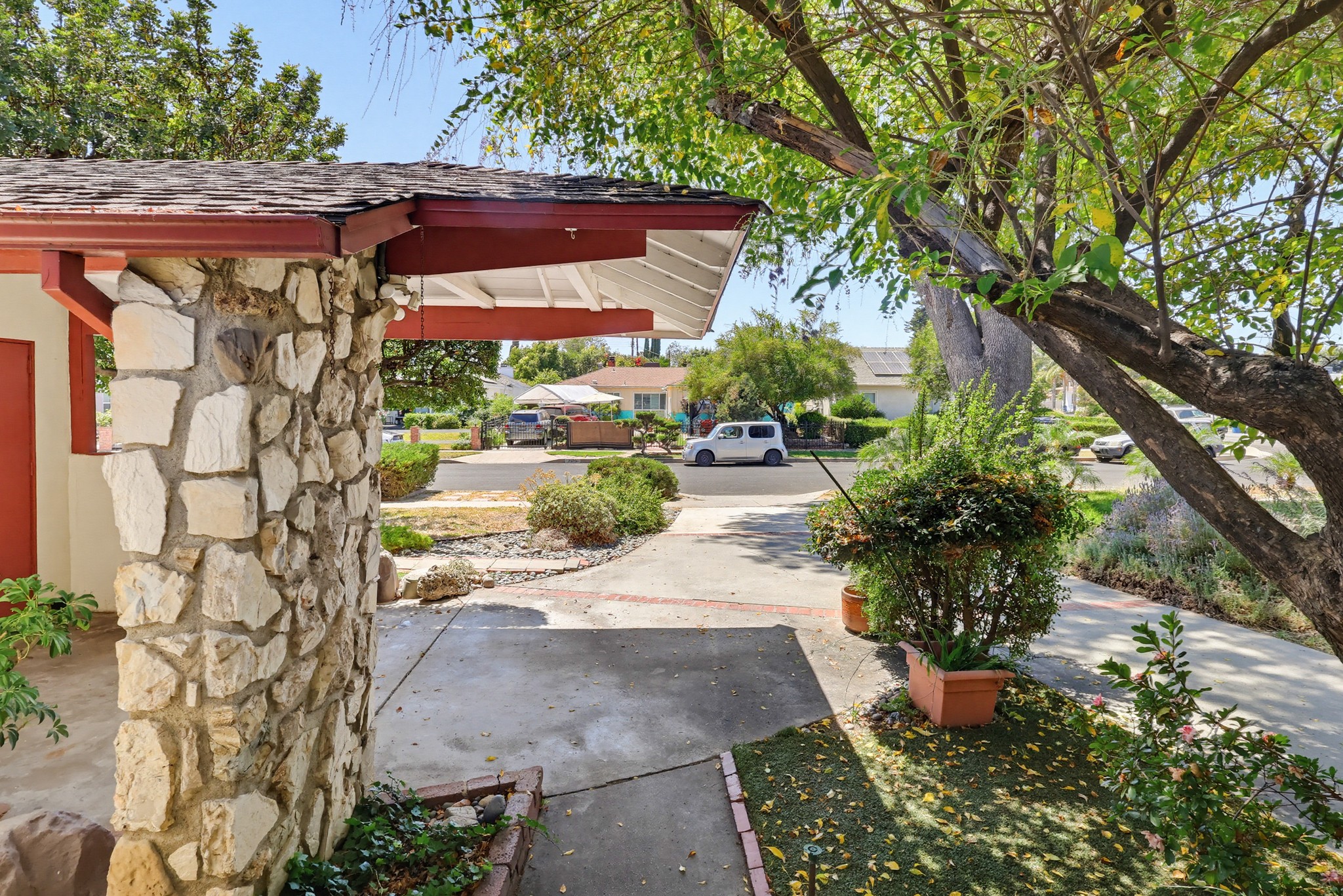 Virtual tour photo 11 of 88 for 7508 Paso Robles Ave