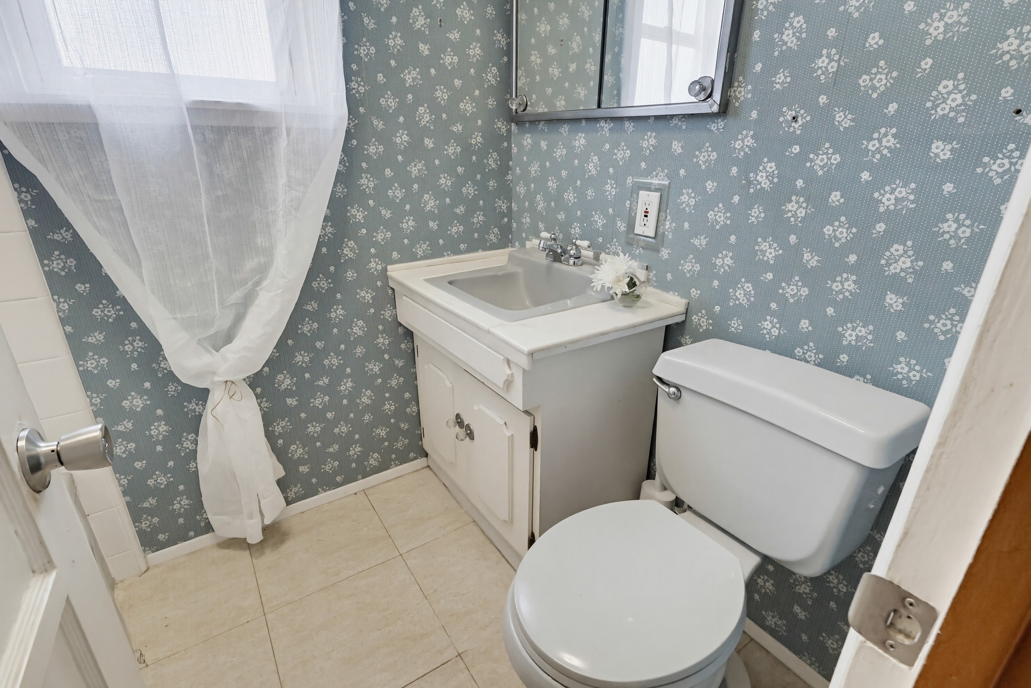 Virtual tour photo 43 of 88 for 7508 Paso Robles Ave