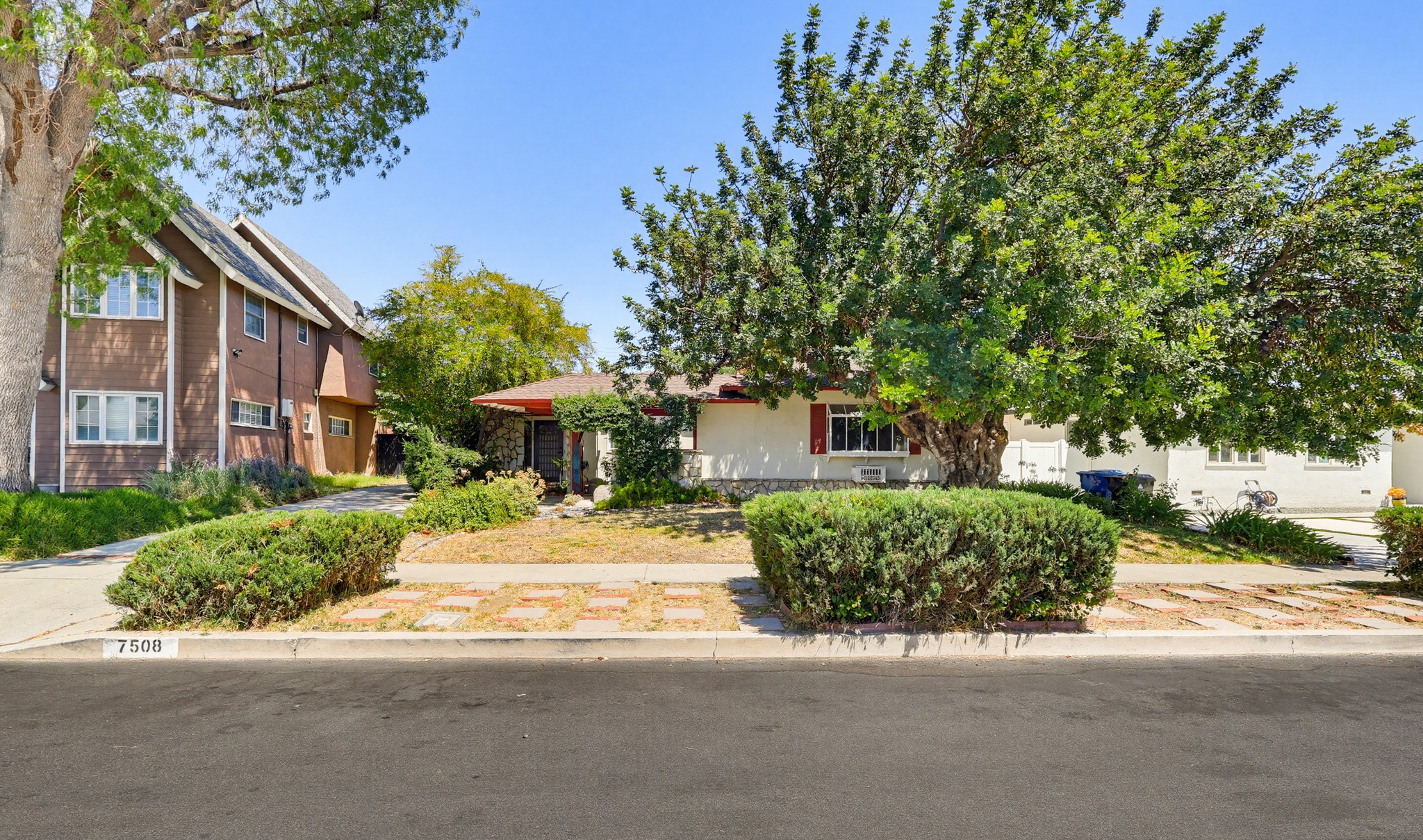 Virtual tour photo 87 of 88 for 7508 Paso Robles Ave