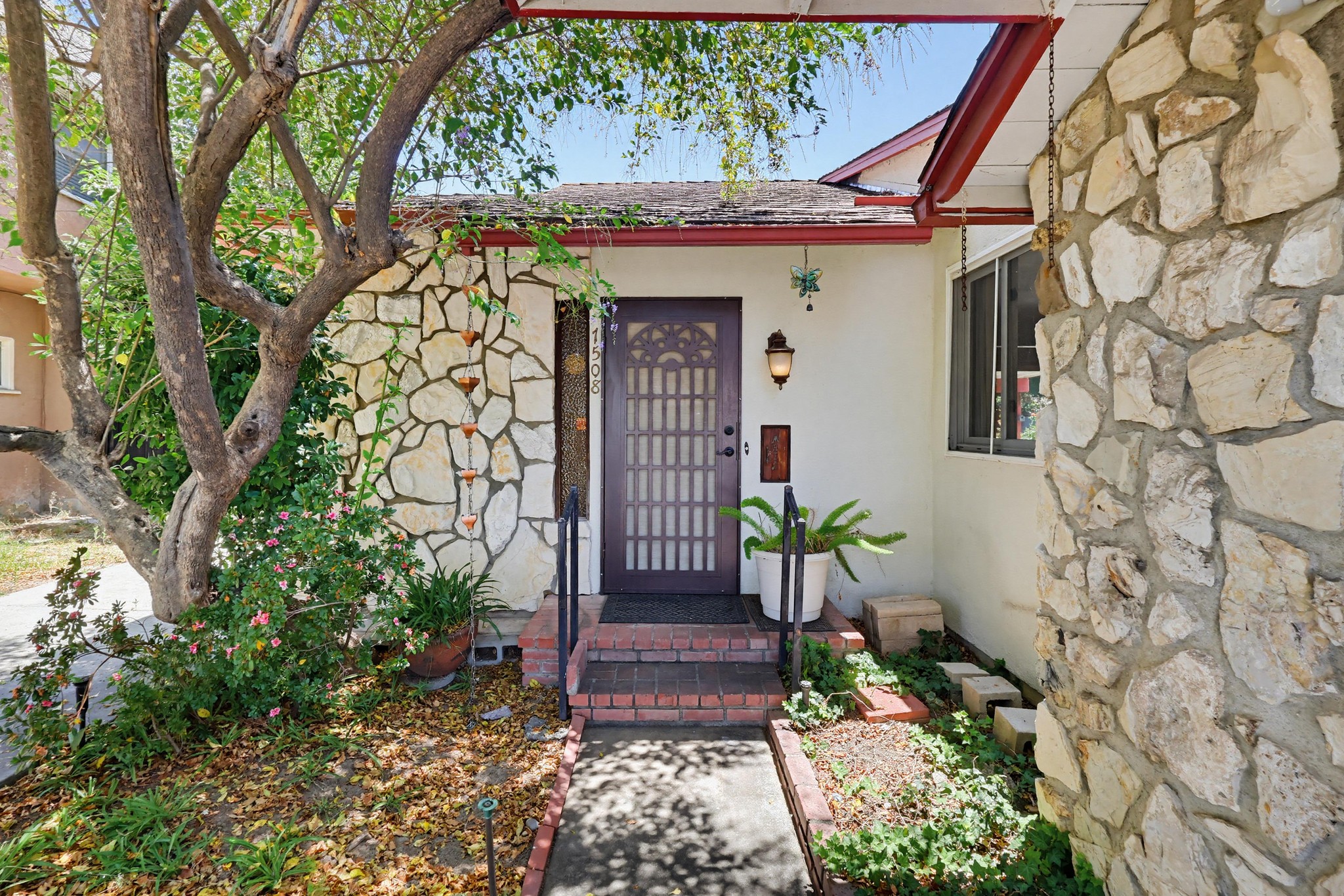 Virtual tour photo 92 of 114 for 7508 Paso Robles Ave