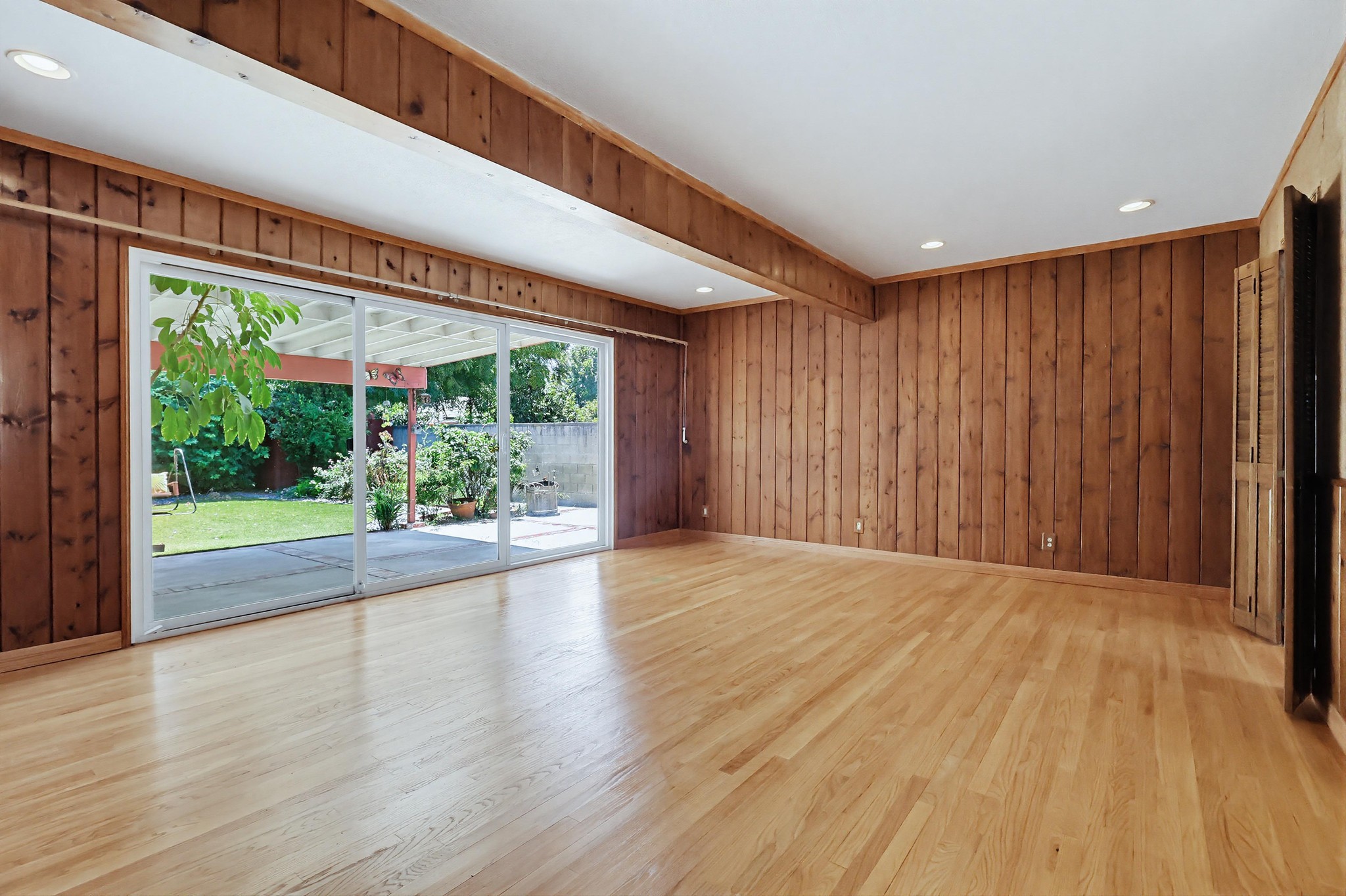 Virtual tour photo 99 of 114 for 7508 Paso Robles Ave