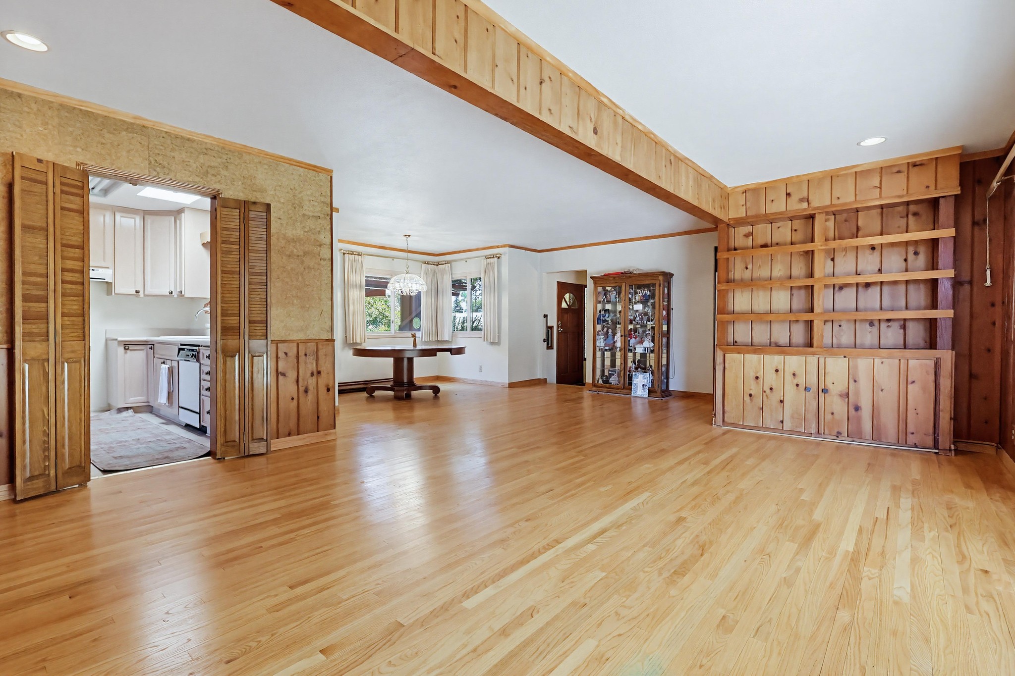 Virtual tour photo 103 of 114 for 7508 Paso Robles Ave