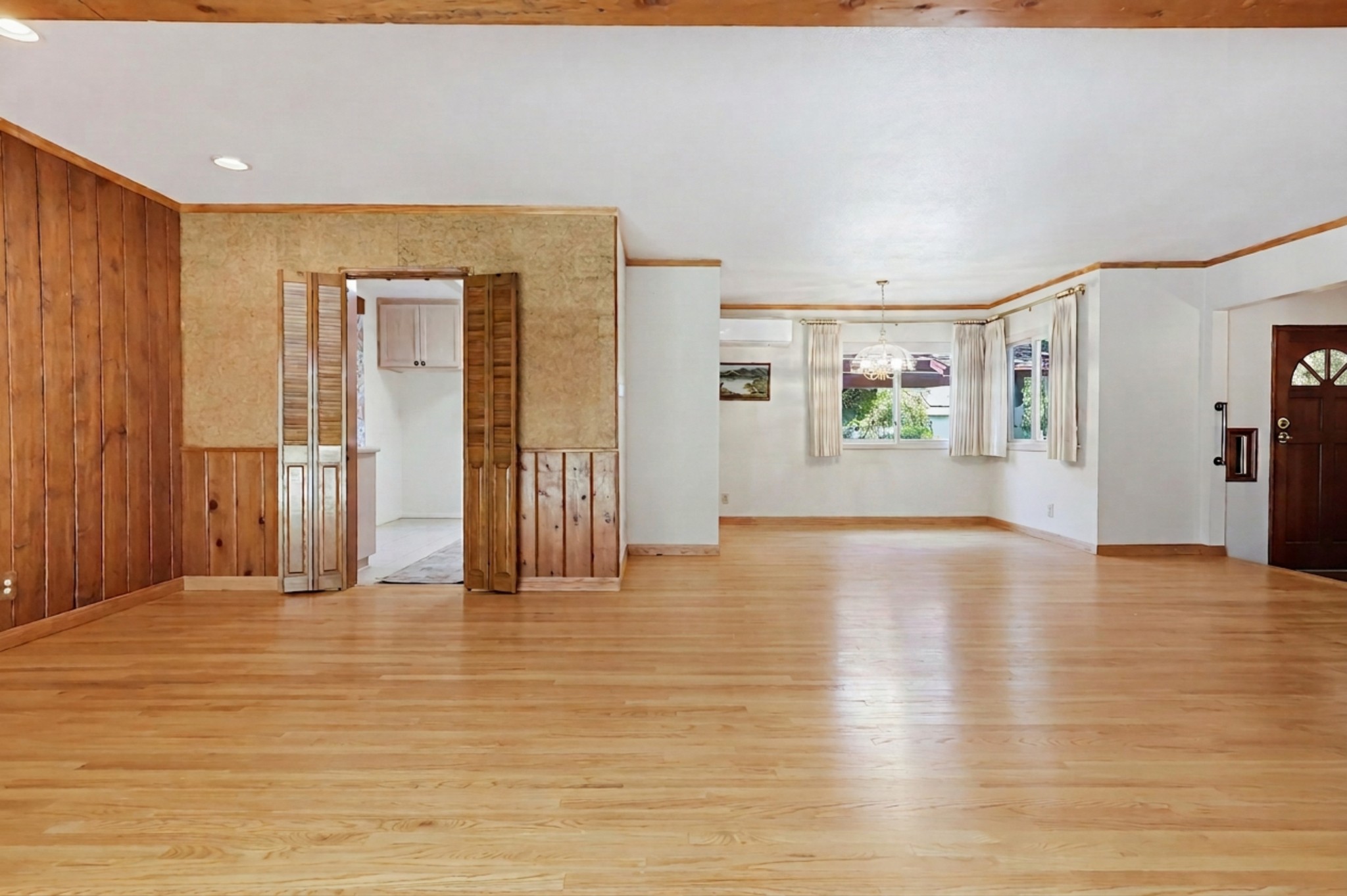 Virtual tour photo 18 of 83 for 7508 Paso Robles Ave