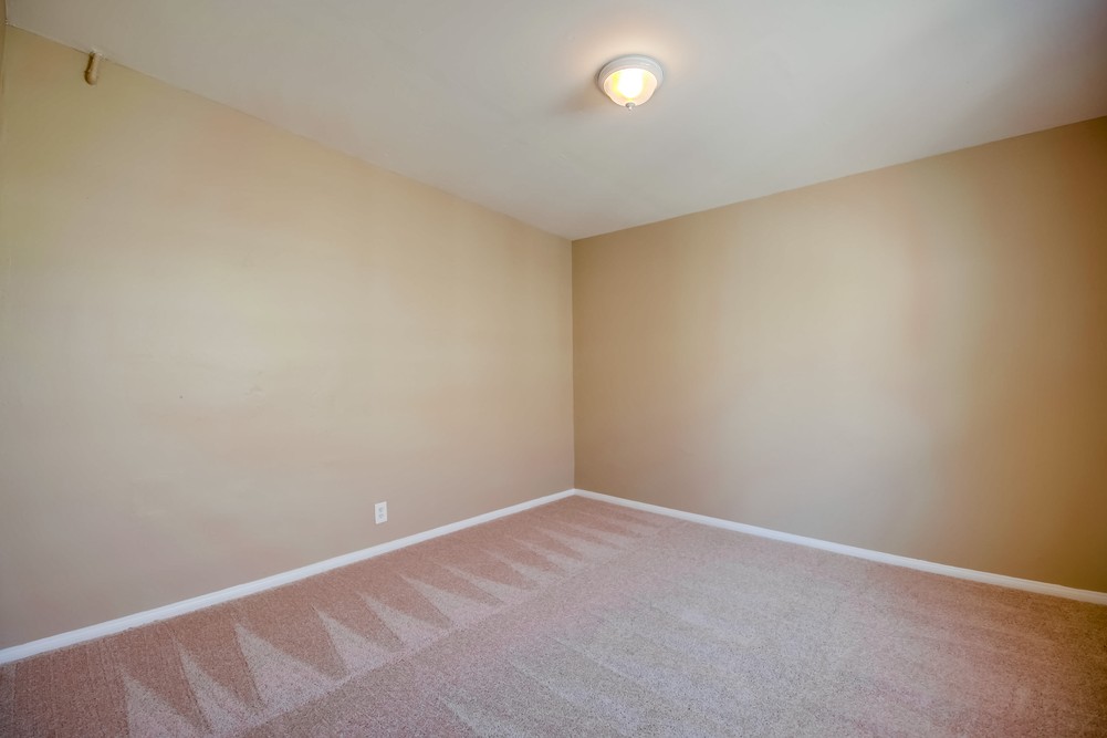 Virtual tour photo 31 of 47 for 751 Jewell Dr