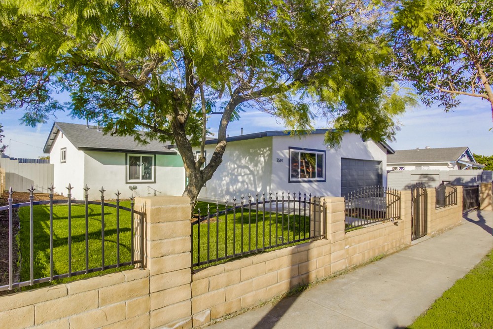 Virtual tour photo 4 of 38 for 7514 Careybrook Ln