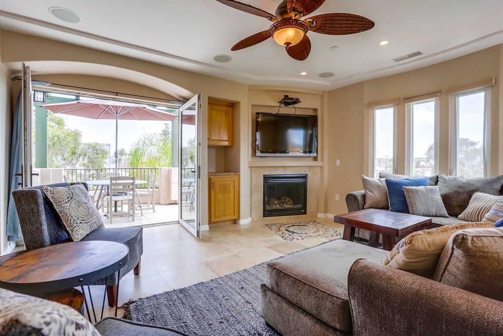 Virtual tour photo 7 of 40 for 754 Devon Ct