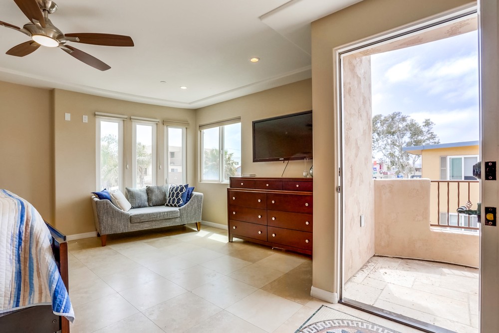Virtual tour photo 22 of 40 for 754 Devon Ct