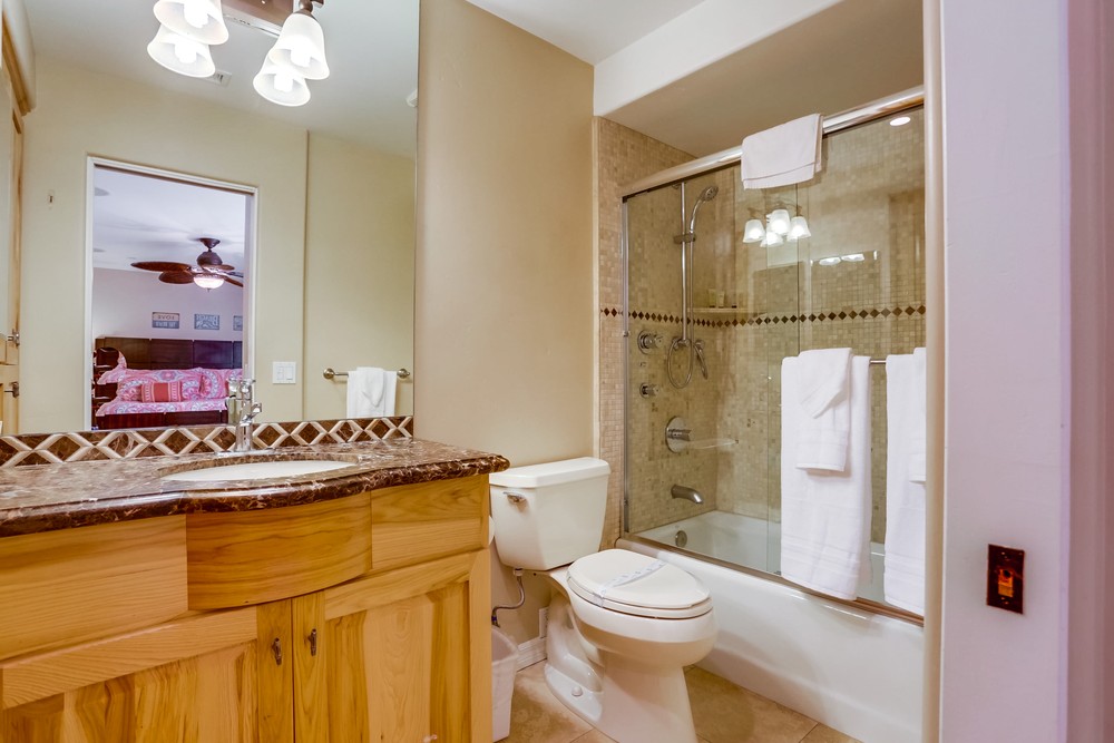 Virtual tour photo 32 of 40 for 754 Devon Ct