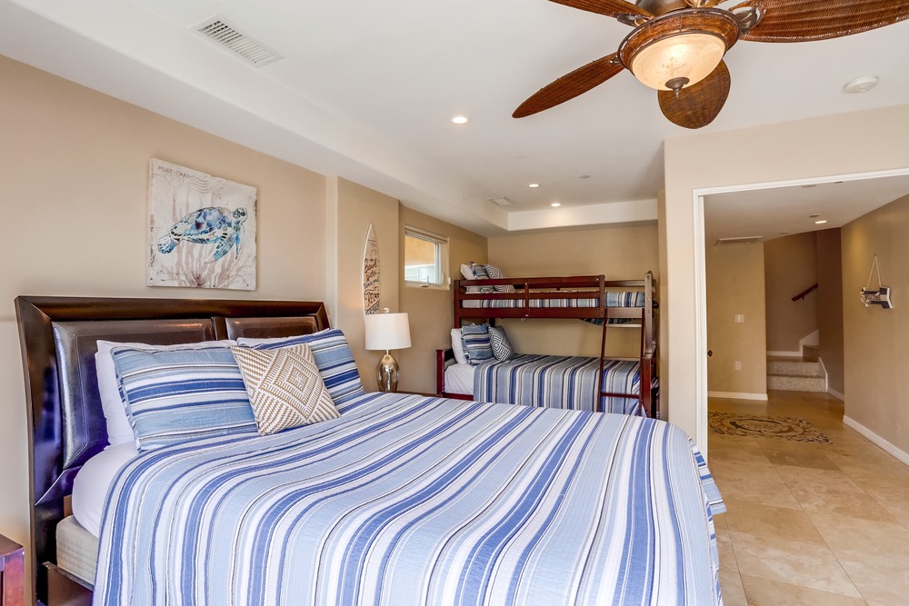 Virtual tour photo 34 of 40 for 754 Devon Ct