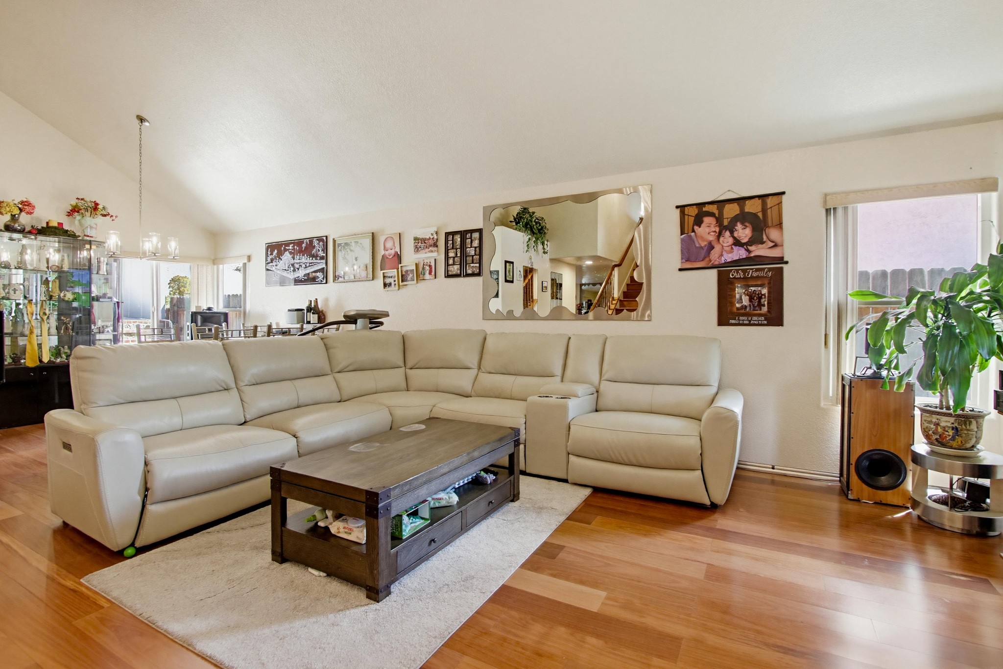 Virtual tour photo 10 of 59 for 7544 Easthill Dr