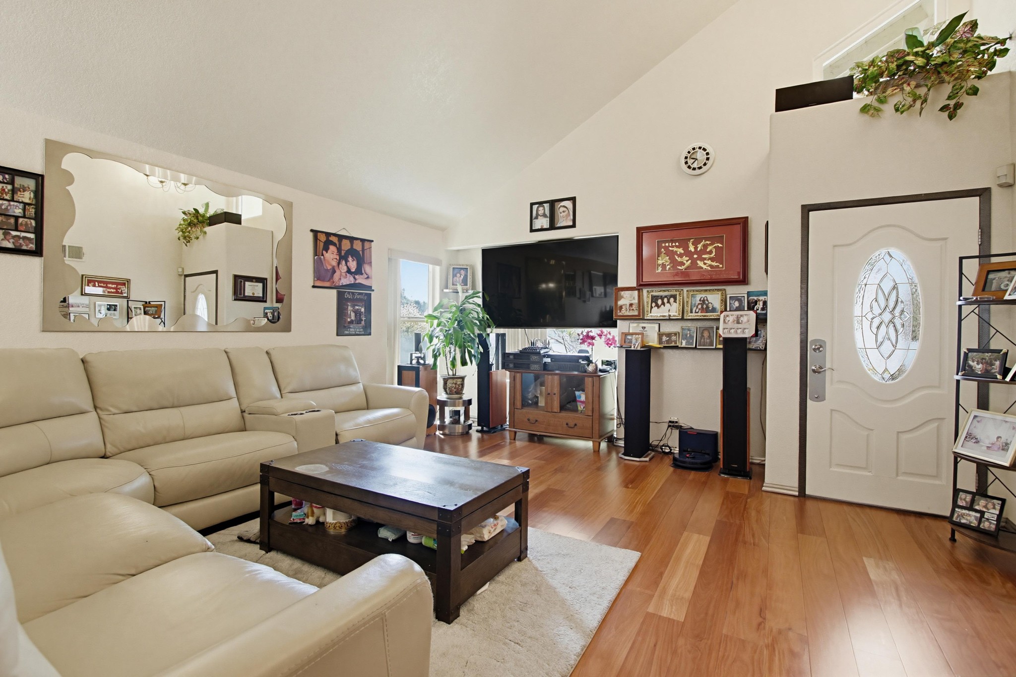 Virtual tour photo 11 of 59 for 7544 Easthill Dr