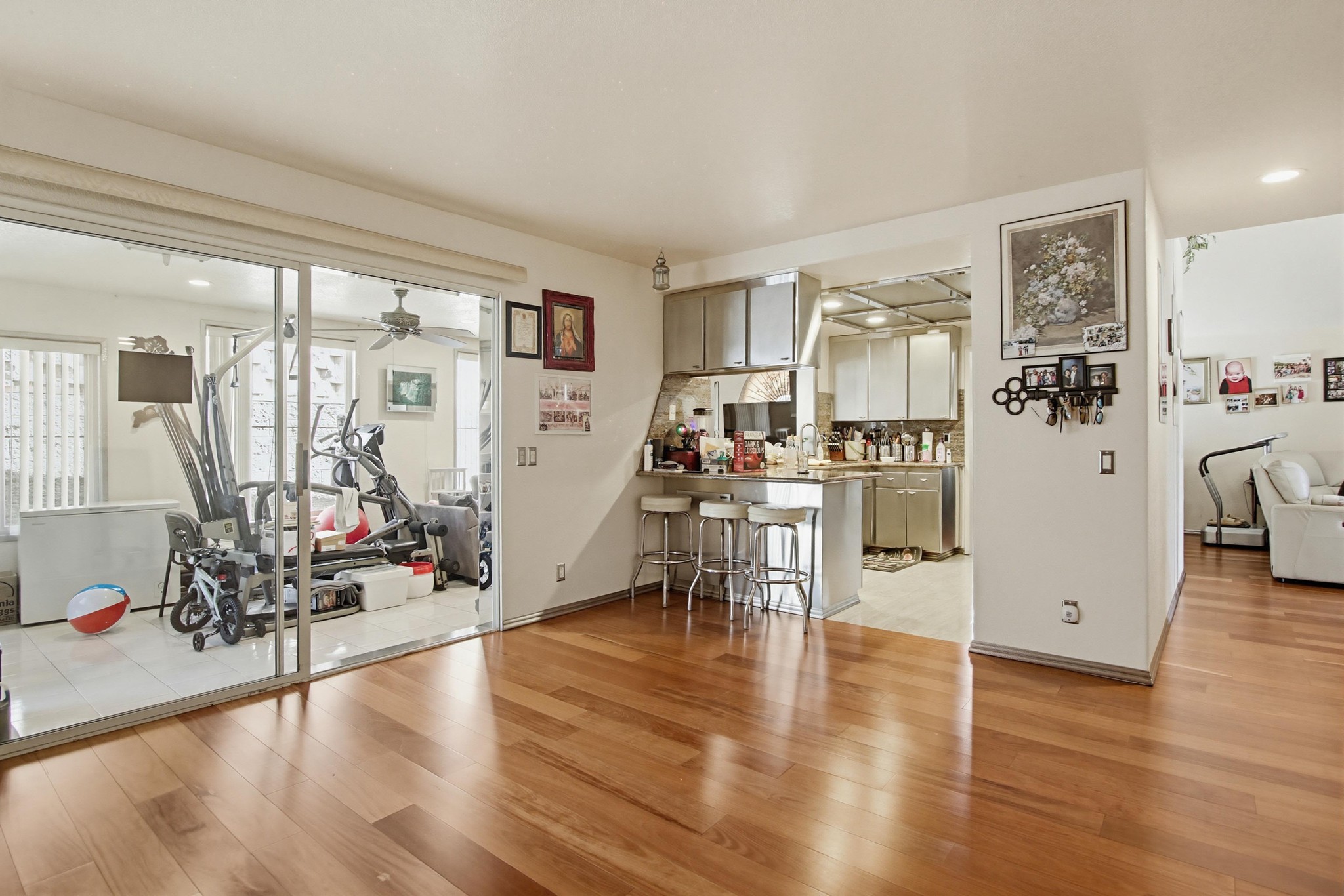 Virtual tour photo 19 of 59 for 7544 Easthill Dr