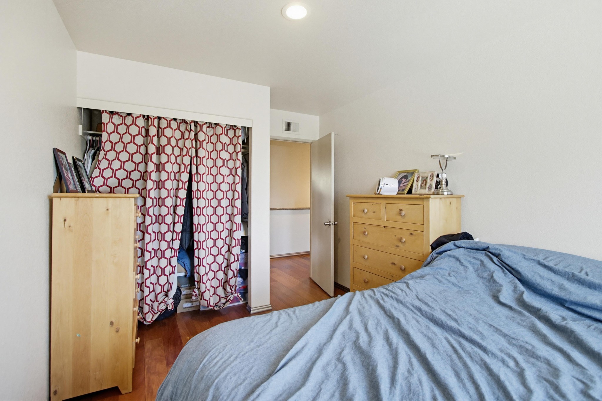 Virtual tour photo 32 of 59 for 7544 Easthill Dr