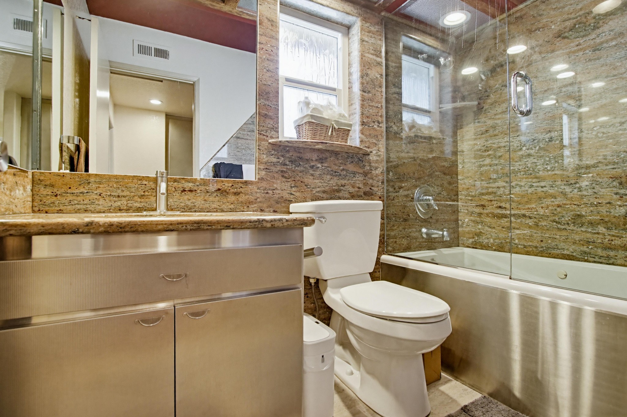 Virtual tour photo 33 of 59 for 7544 Easthill Dr