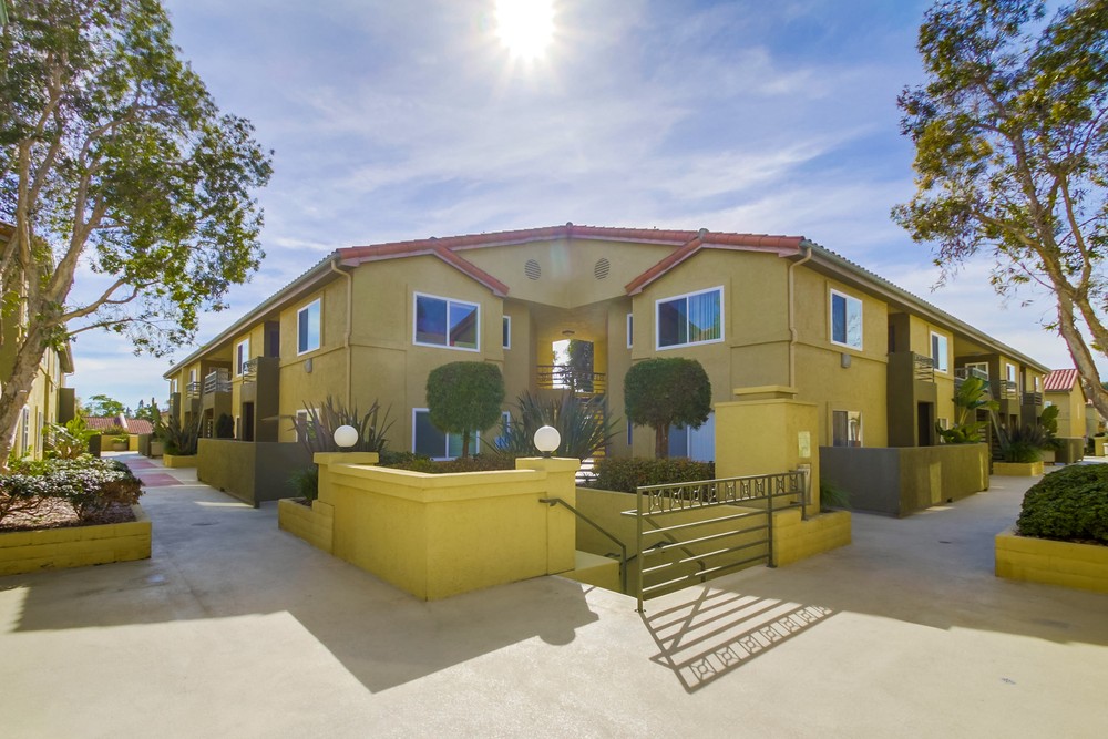 Virtual tour photo 1 of 36 for 7545 Charmant Dr #1316