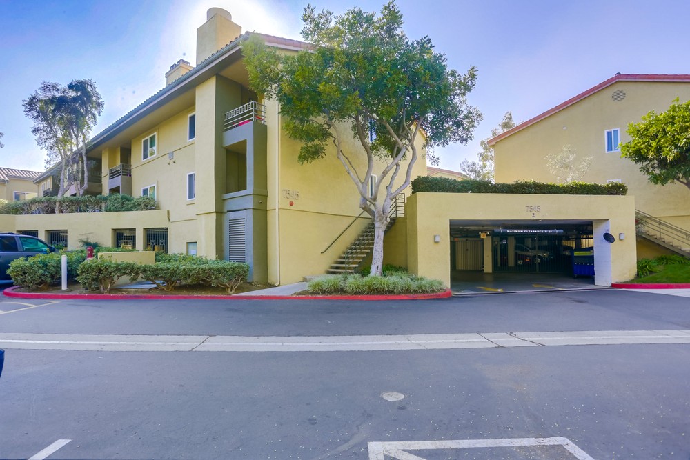 Virtual tour photo 1 of 37 for 7545 Charmant Dr UNIT 1205