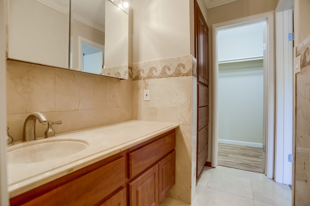 Virtual tour photo 23 of 37 for 7545 Charmant Dr UNIT 1205