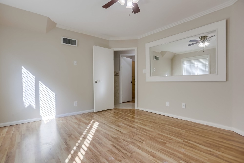 Virtual tour photo 26 of 37 for 7545 Charmant Dr UNIT 1205