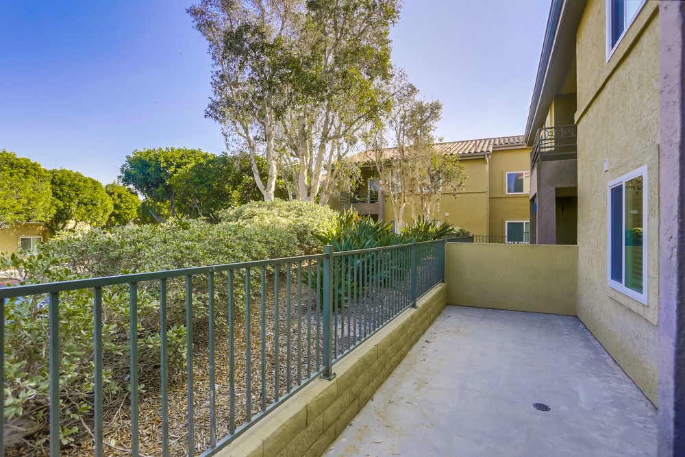 Virtual tour photo 31 of 37 for 7545 Charmant Dr UNIT 1205