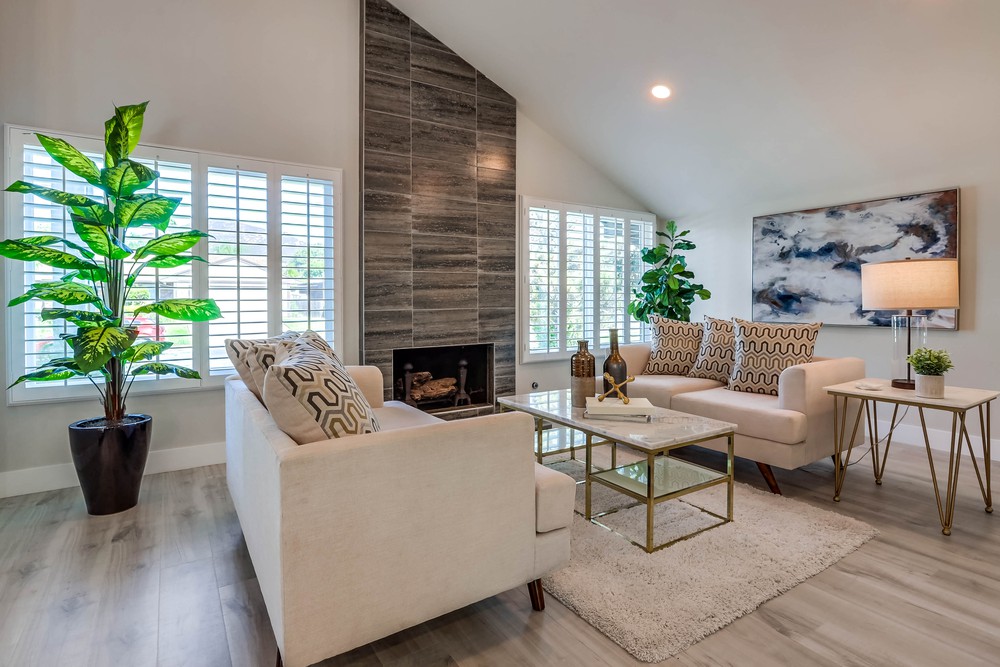 Virtual tour photo 12 of 63 for 7555 Lake Ree Ave